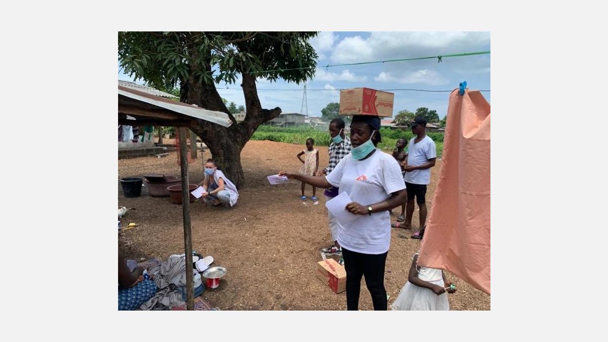 Campaña de promoción de higiene en Logan Town, Monrovia, Liberia. © Ruud van der Linden/MSF